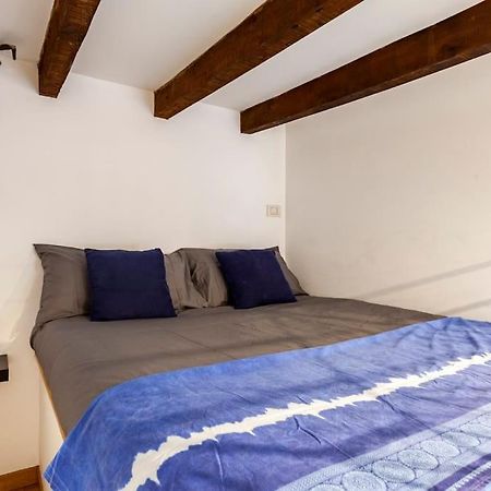 Luxury Loft On The Duomo Wifi & Netflix Apartment มิลาน ภายนอก รูปภาพ