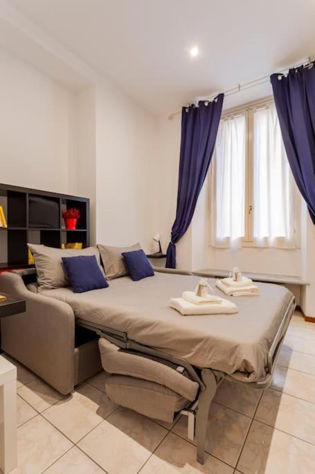 Luxury Loft On The Duomo Wifi & Netflix Apartment มิลาน ภายนอก รูปภาพ