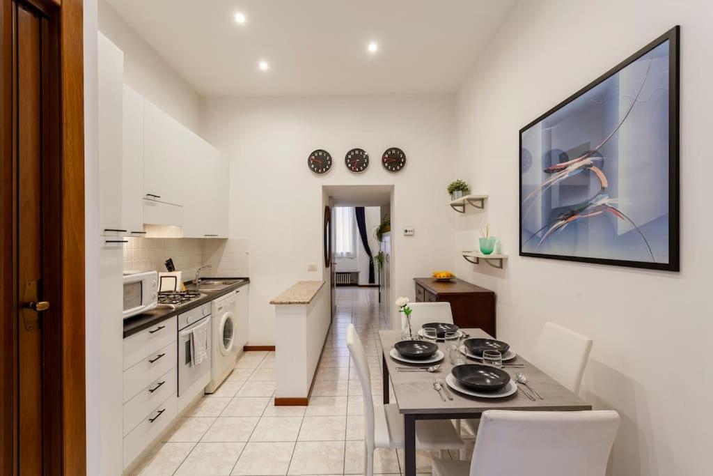 Luxury Loft On The Duomo Wifi & Netflix Apartment มิลาน ภายนอก รูปภาพ