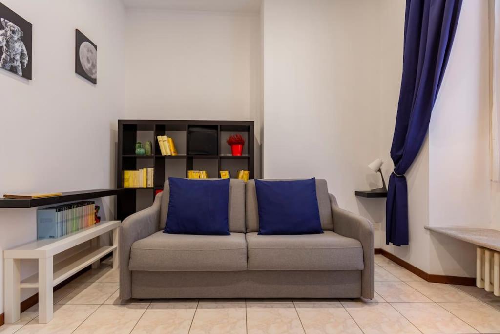 Luxury Loft On The Duomo Wifi & Netflix Apartment มิลาน ภายนอก รูปภาพ