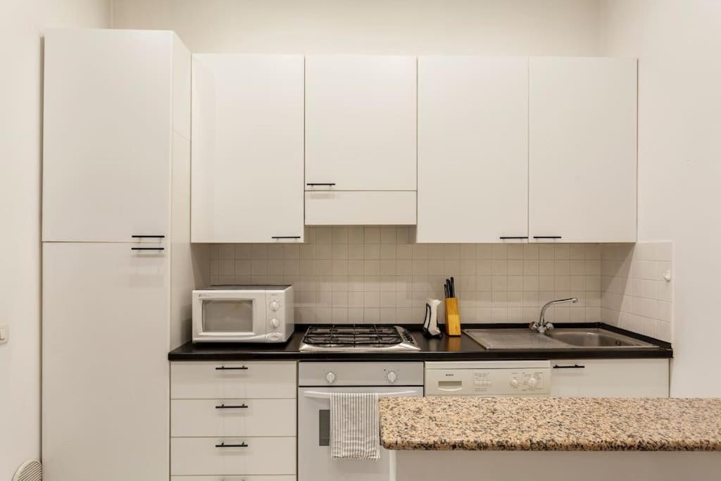 Luxury Loft On The Duomo Wifi & Netflix Apartment มิลาน ภายนอก รูปภาพ
